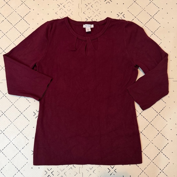 White House Black Market Sweaters - White‎ House Black Market burgers keyhole sweater L